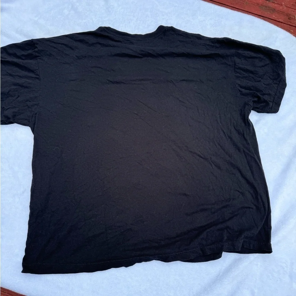 Men’s 2XL Halloween spooky skull t shirt glow in the dark graphic print black